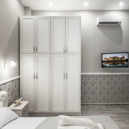 Apartment Tsimiski 104 Luxury Suites *