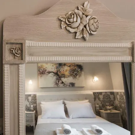 Διαμέρισμα Tsimiski 104 Luxury Suites