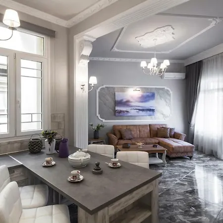 Διαμέρισμα Tsimiski 104 Luxury Suites